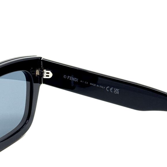 New, FENDI Sunglasses FE40119F 01V Authentic - Picture 9 of 12